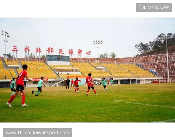 足球俱乐部青训体系获赞 杜绝职业化早期问题，足球青训体系是什么