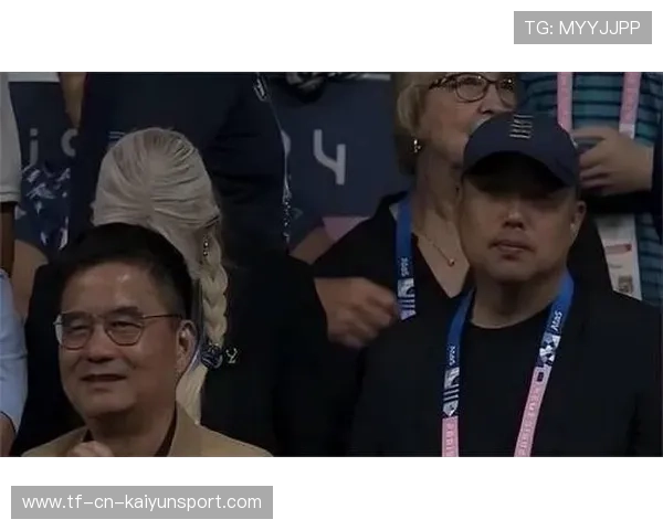 观众炸锅！裁判判罚引巨大争议